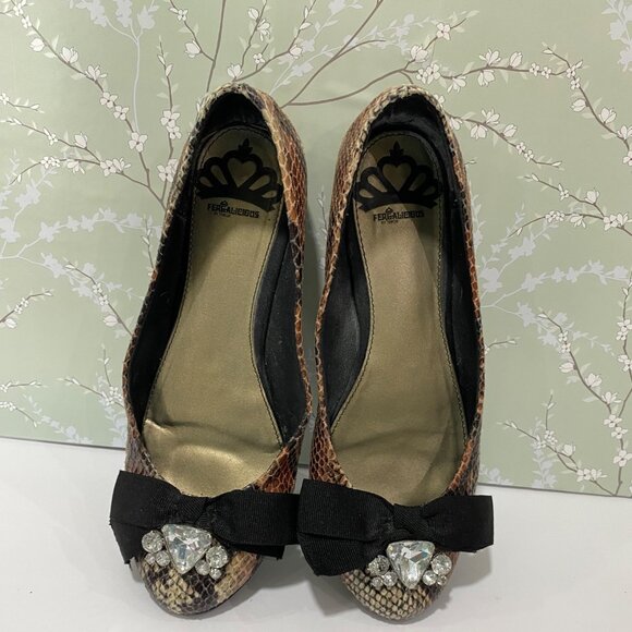 Fergalicious Y2KSnake Print Ballet Flats With Black Bow & Rhinestone Accents 8M - Picture 7 of 9